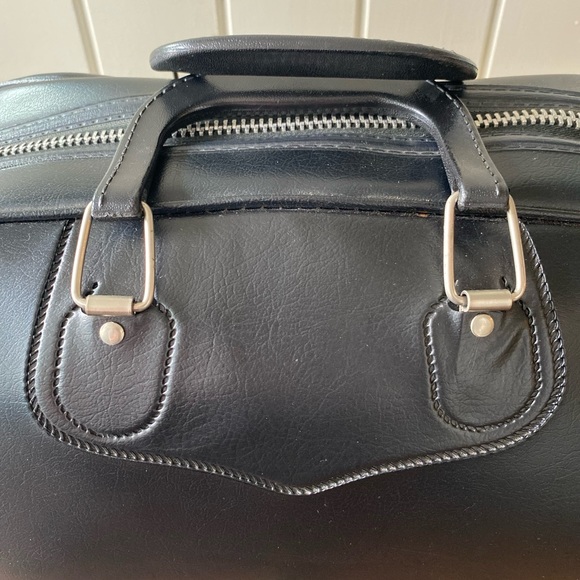Vintage Leather Bag - Picture 8 of 10
